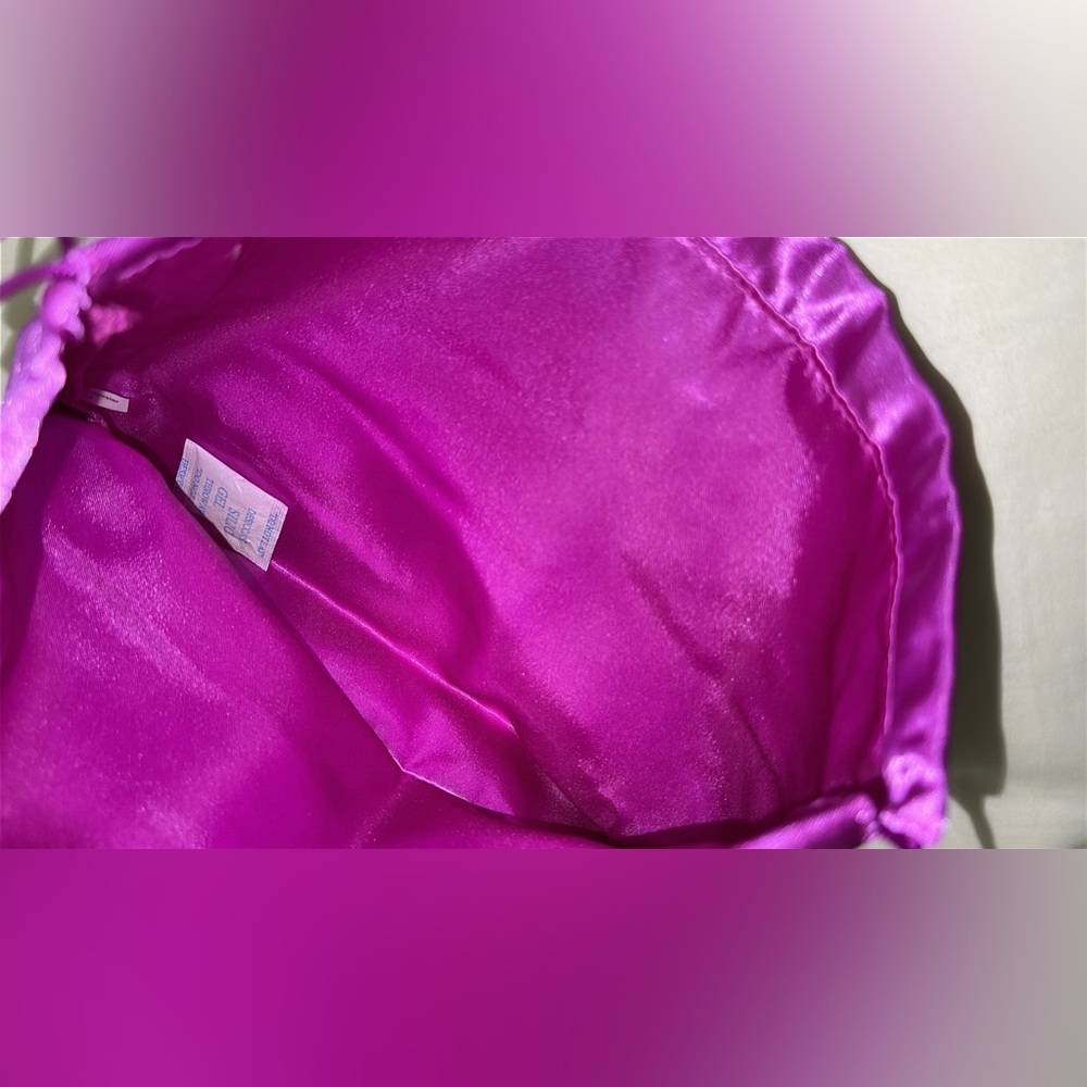 โจ๐ NEW Satin Drawstring Cosmetics Bag in a pretty Purple ๐โจ Great Travel Bag - Picture 4 of 6